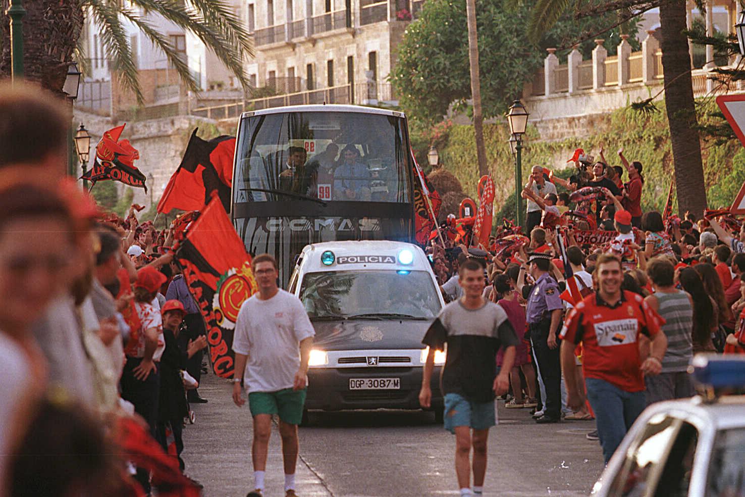 Fotogalería Victoria en la Supercopa de España en 1998