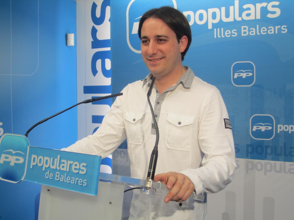 Andrés Ferrer, secretario general y símbolo del poder rodriguista