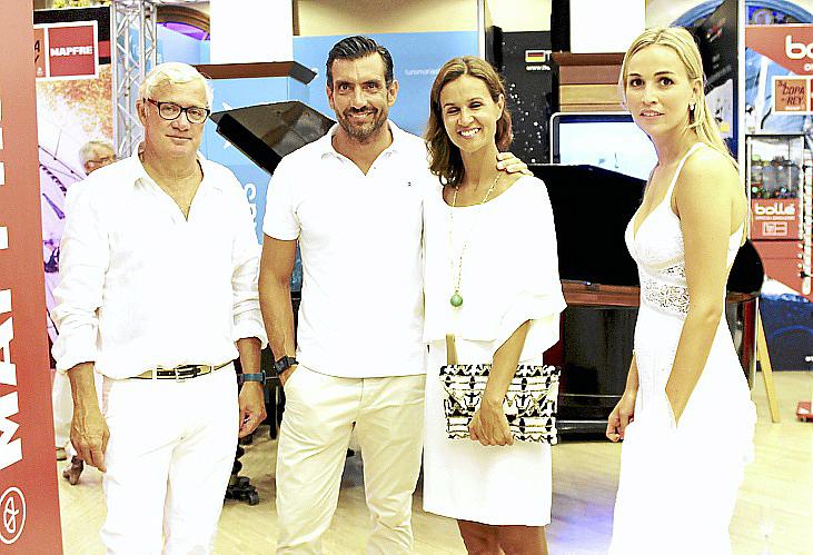 Cena de armadores en blanco