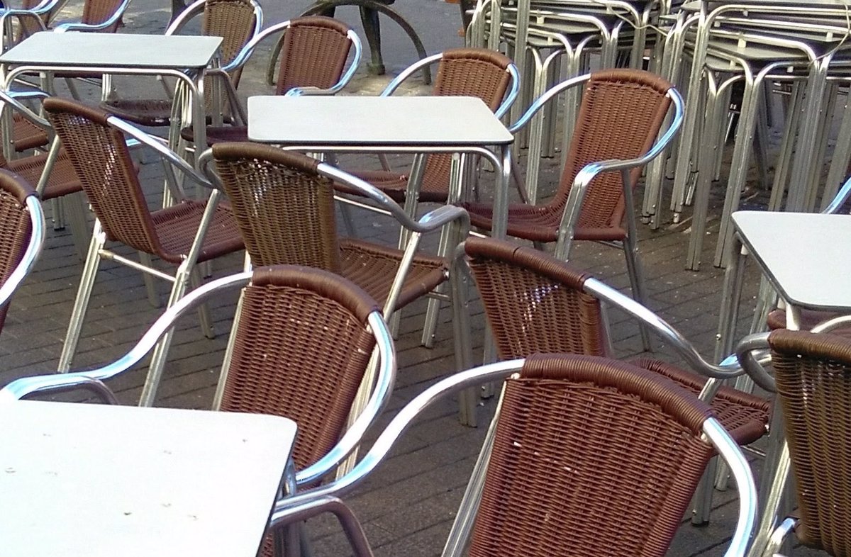 Retiradas en 48 horas 145 terrazas Covid en Ponzano tras la puesta en