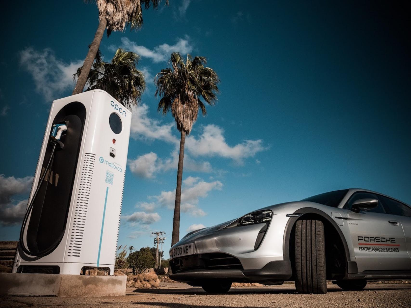 El empresario Markus Dold lleva muchos años trabajando en el sector de la movilidad, con la sostenibilidad y la eficiencia como una de las premisas fundamentales en el desarrollo y aplicación de sus fórmulas de negocio, que siempre han sido innovadoras.