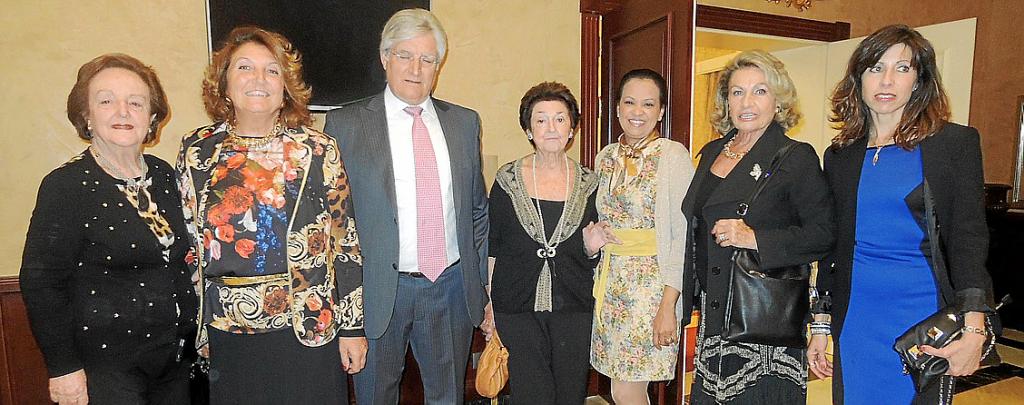 Cóctel benéfico del Club Elsa