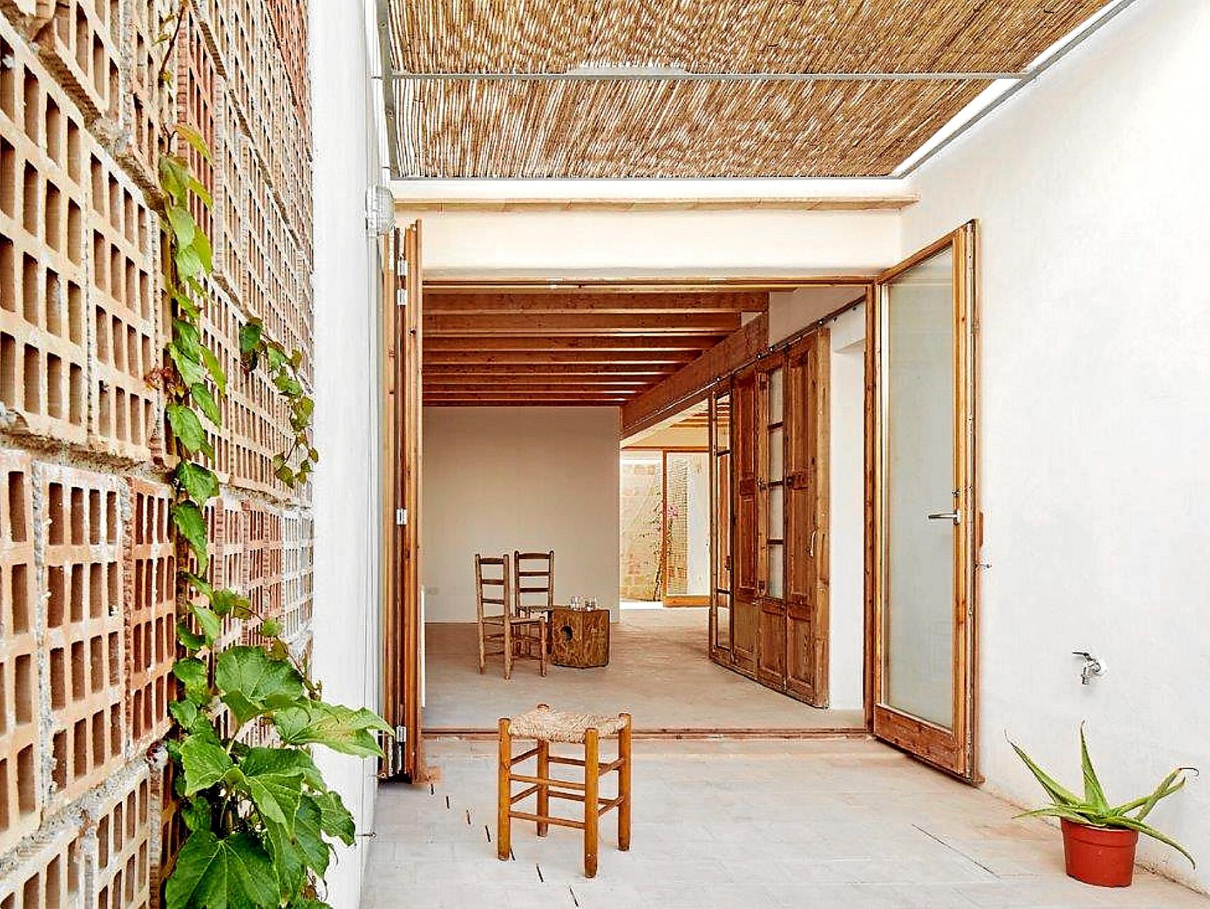 PALMA. ARQUITECTURA. La arquitectura mallorquina del IBAVI y TEdÂ'A triunfa en los premios FAD.