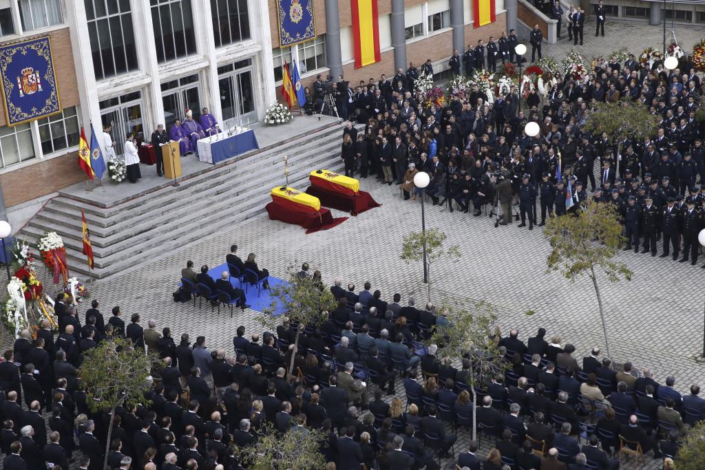 Funeral de estado por los dos policías asesinados en Kabul