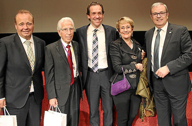 Premis Ramon Llull i Medalla d'Or de la Comunitat