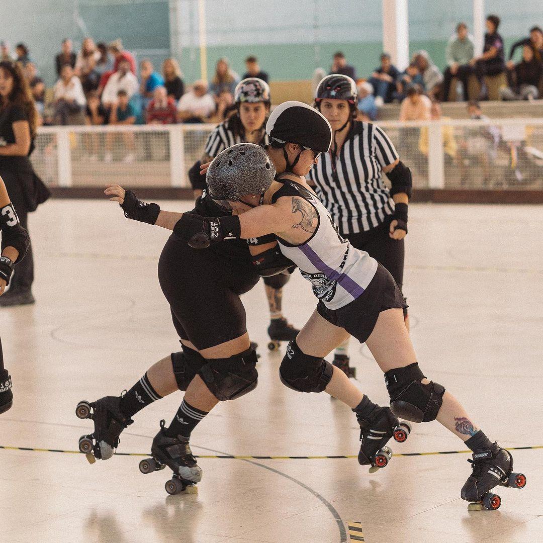 ‘Roller derby' fuerza sobre ruedas en Mallorca