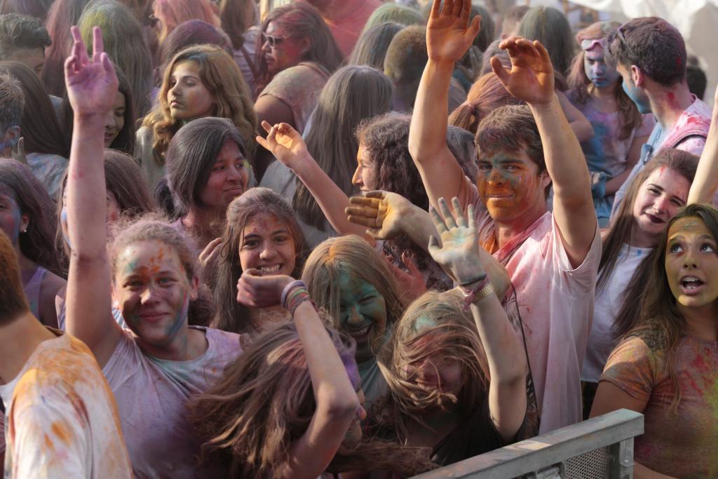 Fiesta Holi en el Parc de la Mar