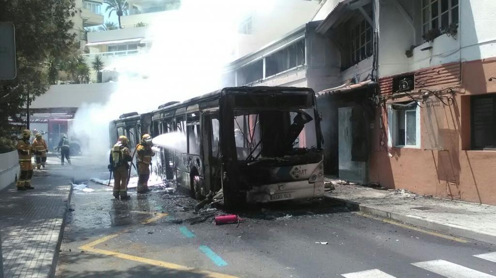autobús EMT incendiado