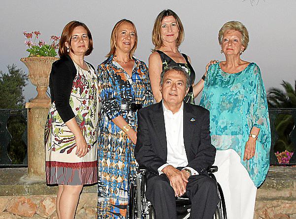 Relevo en la junta del Rotary Club Mallorca