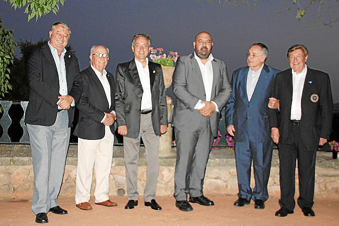 Relevo en la junta del Rotary Club Mallorca