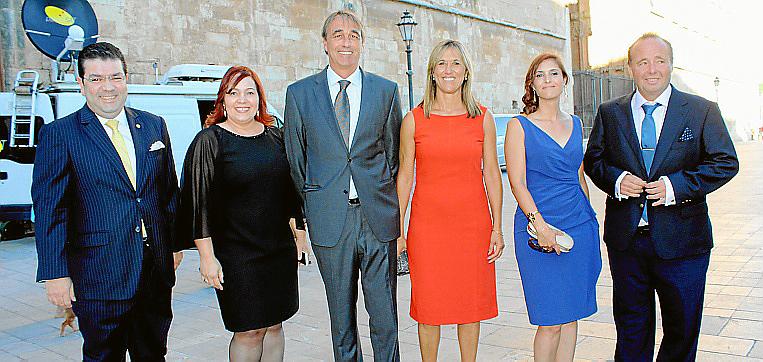 Recepción ofrecida por los Reyes