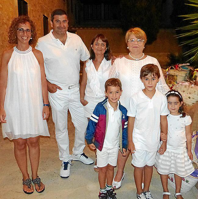 Festa de Blanc Solidària en Sant Honorat