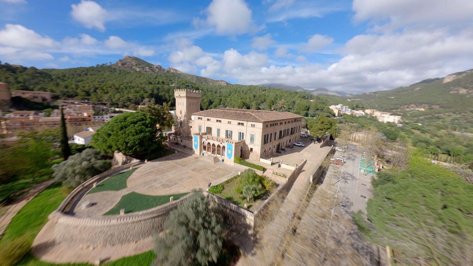 Por primera vez el Eco Rallye Mallorca - Inca Ciutat contó con una parada en el municipio de Andratx, concretamente en el parkin