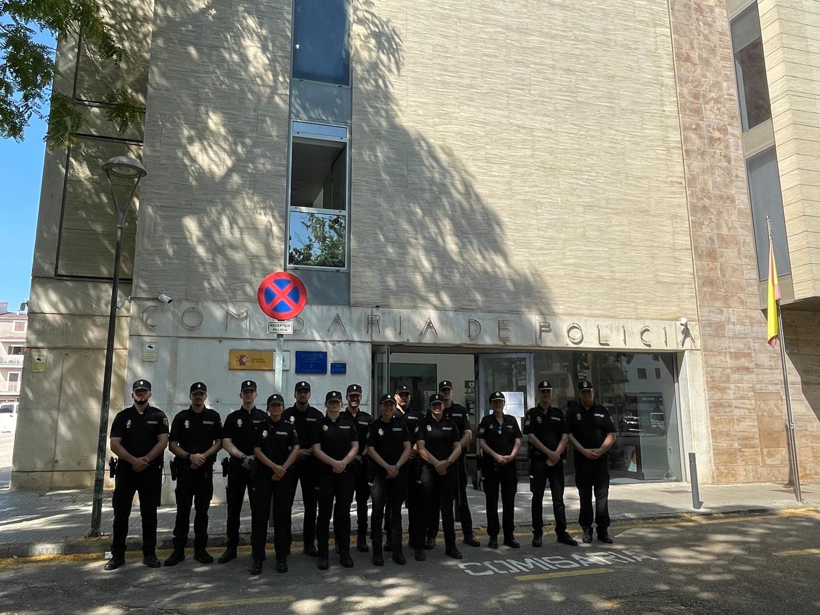 Los nuevos agentes de la comisaría de la Policía Nacional de Manacor