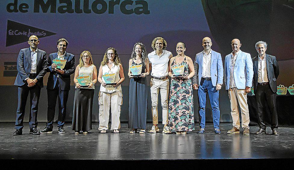 PALMA. COMERCIO. GRAN GALA DEL COMERÃâ¡. El Teatre Principal de Palma acoge la primera ediciÃÂ³n de los galardones que recono