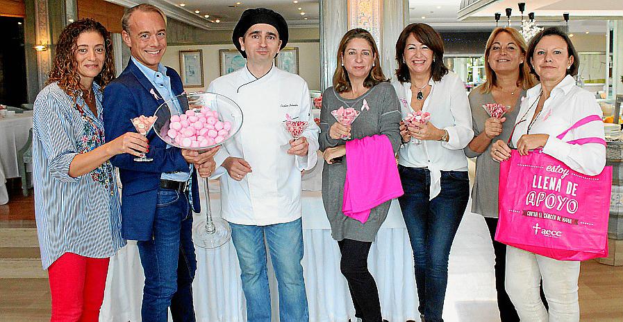 Brunch solidario en rosa en el GPR Valparaíso