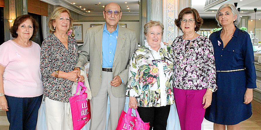 Brunch solidario en rosa en el GPR Valparaíso