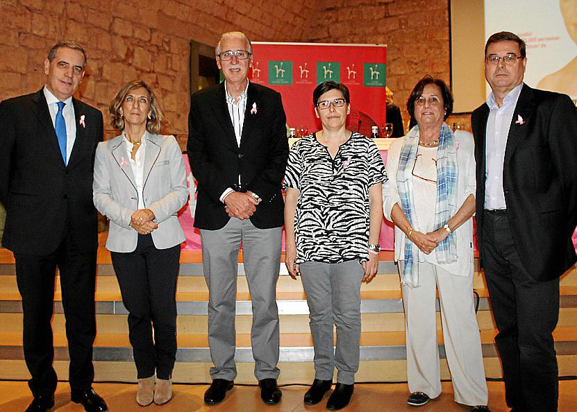 Jornada sobre el cáncer de mama en el Club Ultima Hora
