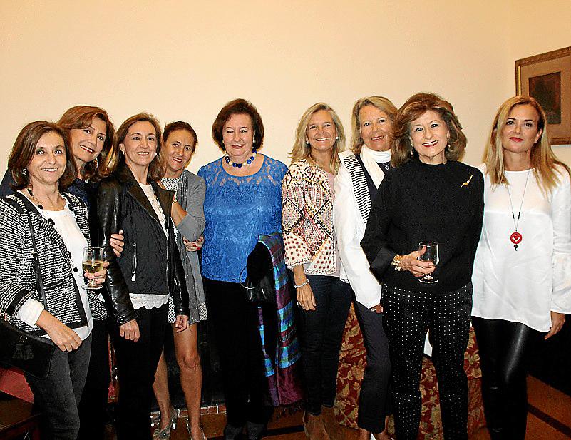 Cóctel solidario en el Círculo Mallorquín