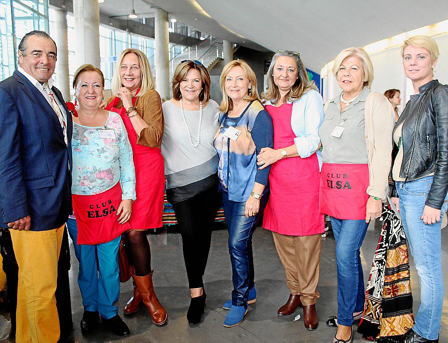 Mercadillo solidario del Club Elsa