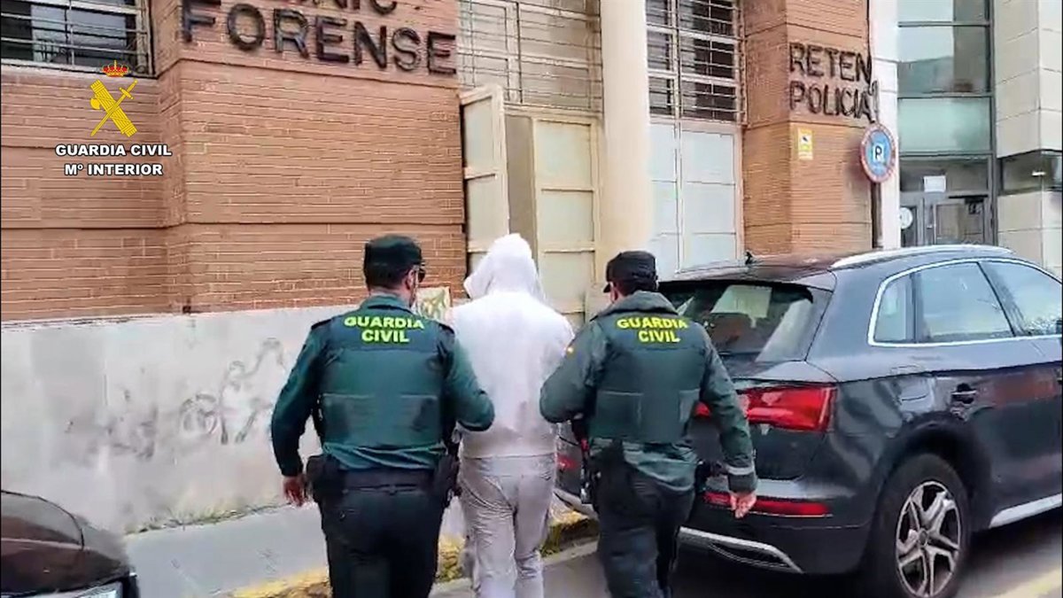 Desarticulado en Valencia un grupo criminal que había cometido hasta 58  robos en supermercados de toda España
