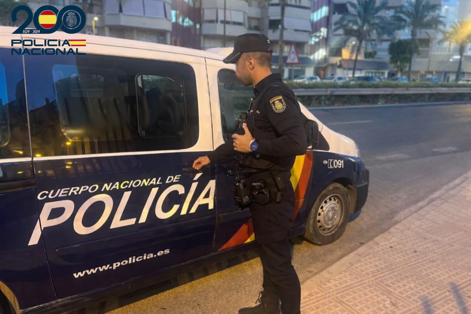 Roba un coche en Palma, lo conduce sin tener carné y provoca una persecución policial