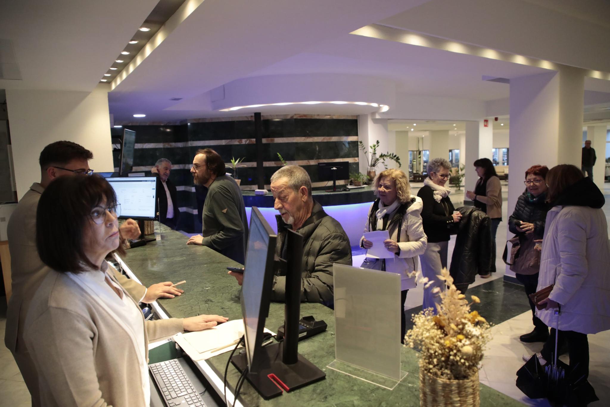 El Govern aparca la decisión de subir la ecotasa hasta decidir hacia dónde debe ir la recaudación