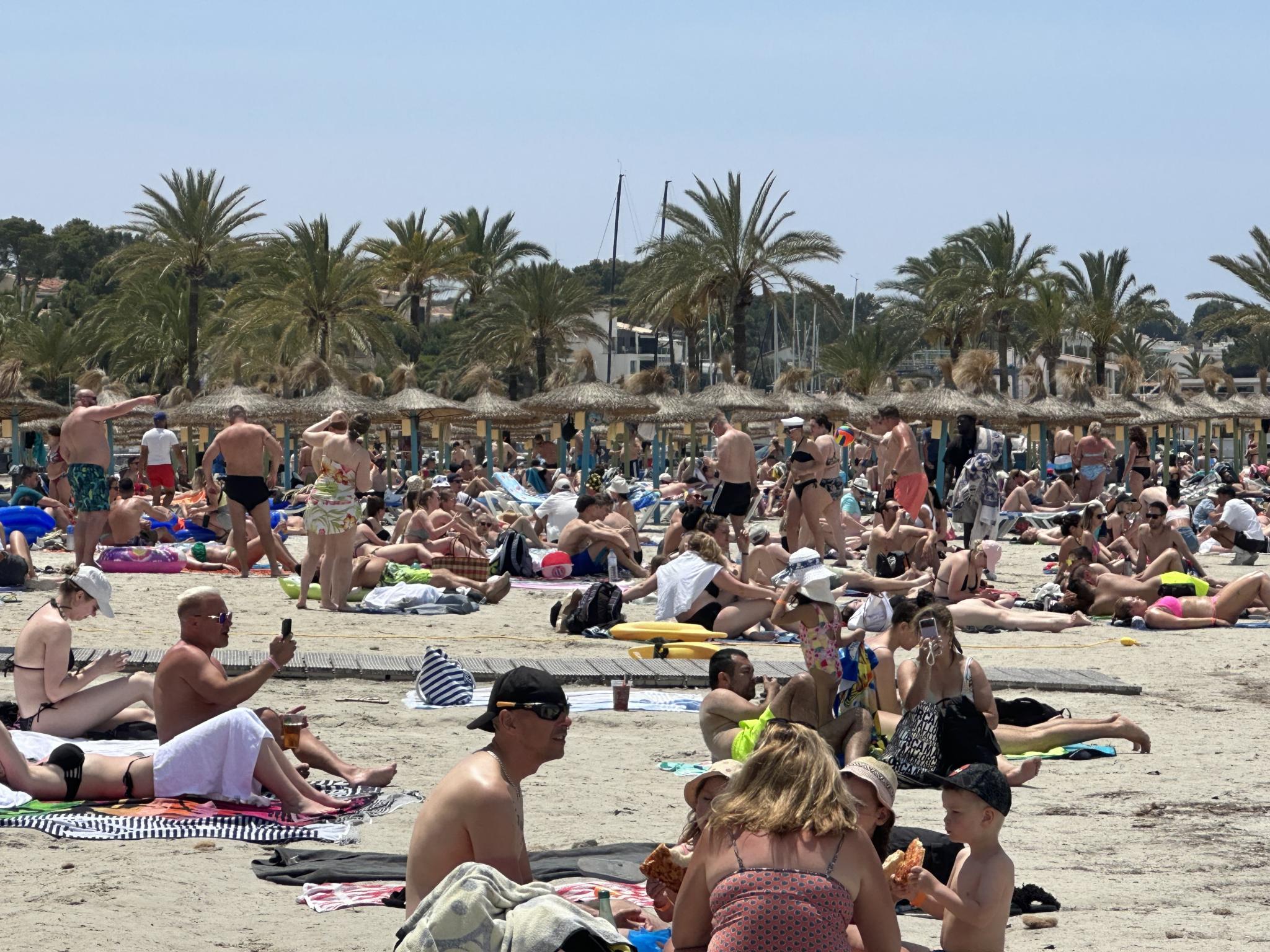 El Consell descarta reducir el techo de plazas turísticas de Mallorca esta legislatura como anunció
