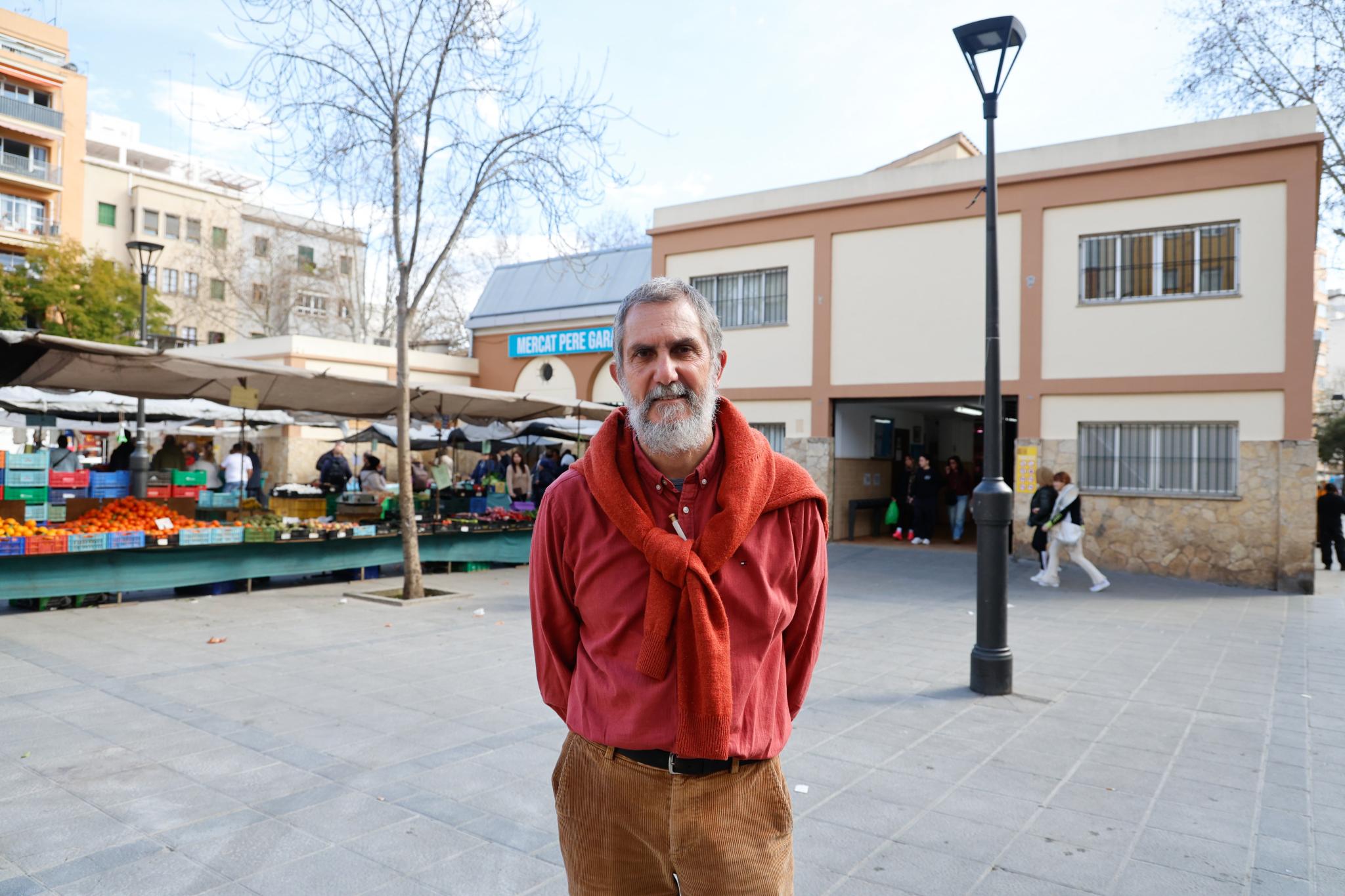 Pere Garau celebra una ruta que muestra la presencia de las matemáticas y la poesía ocultas en sus calles