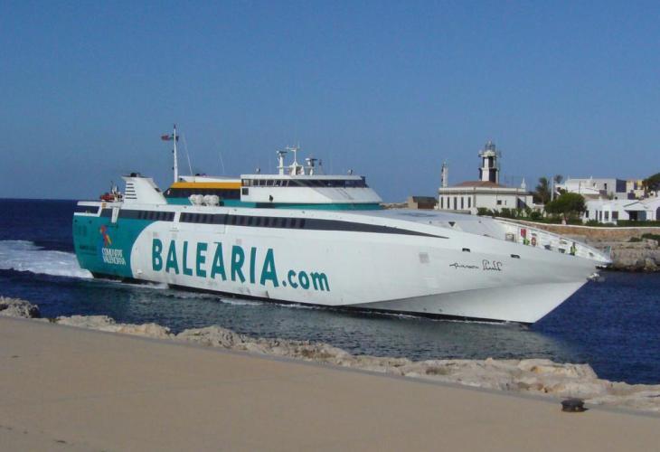 El temporal obliga a cancelar varias conexiones marítimas por el mal tiempo en Mallorca