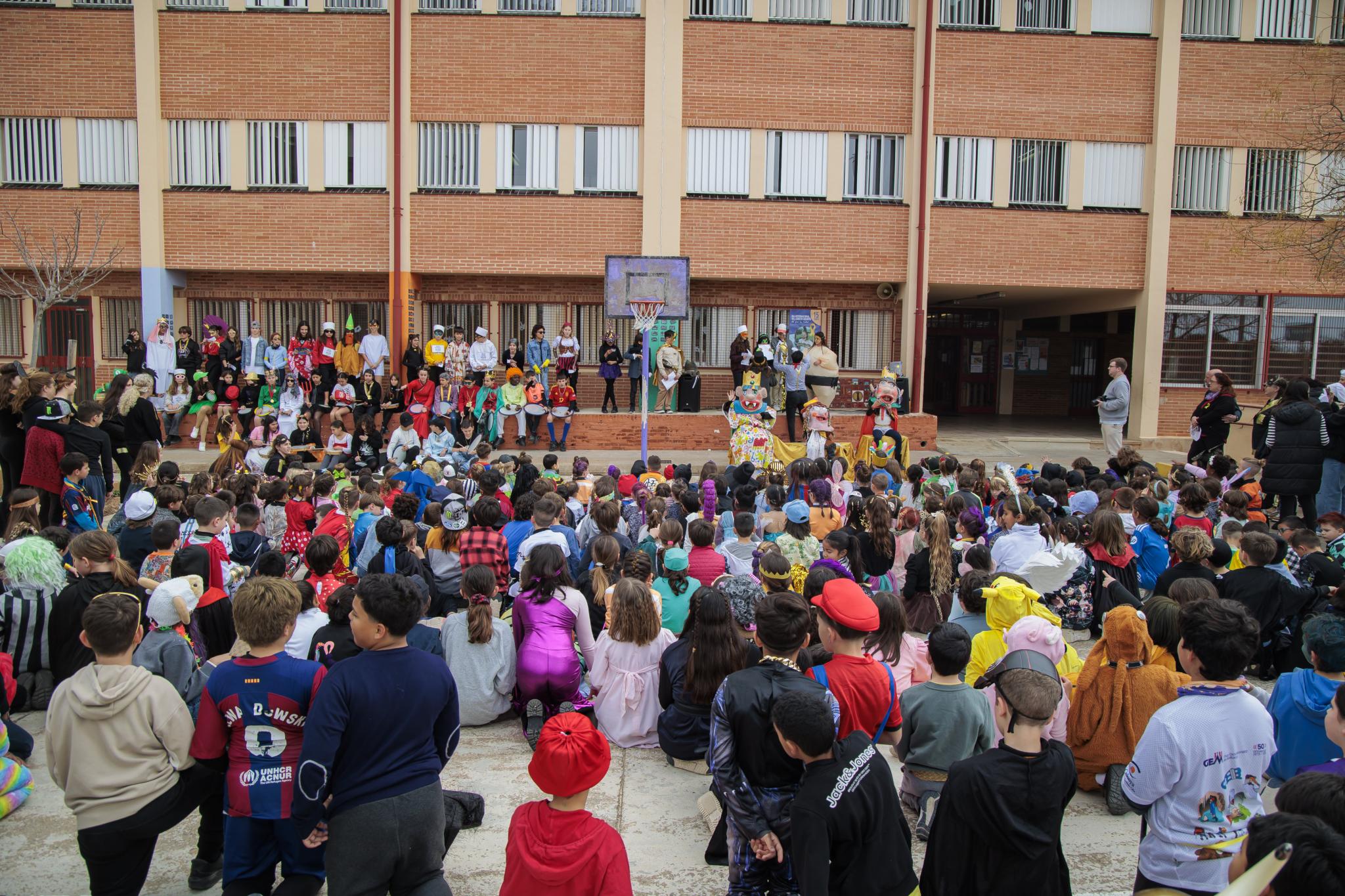 Homenaje en el CEIP Rafel Vell para Auba, la niña que falleció de cáncer hace cuatro meses