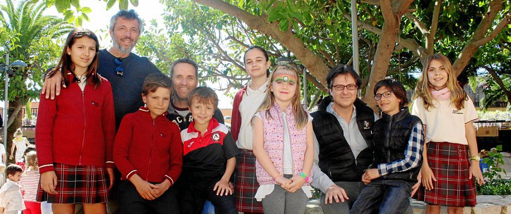 Desfile solidario a beneficio de RANA