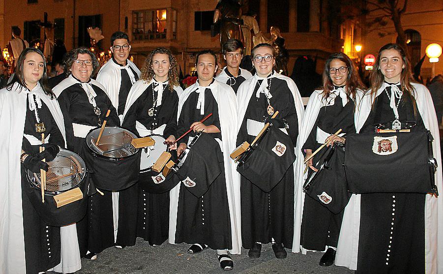 Palma se vuelca en la procesión del Jueves Santo