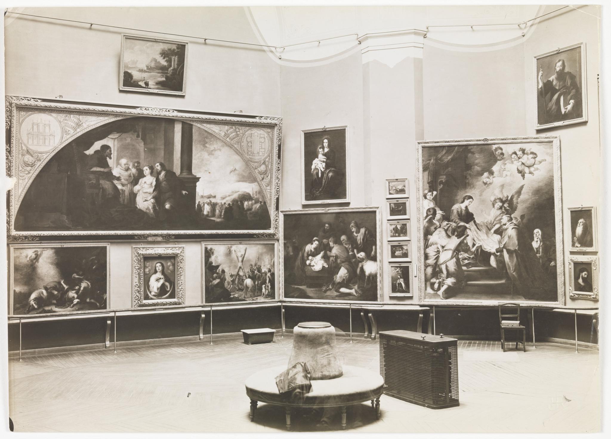 Juana Roig, en la exposición de la historia fotográfica de El Prado