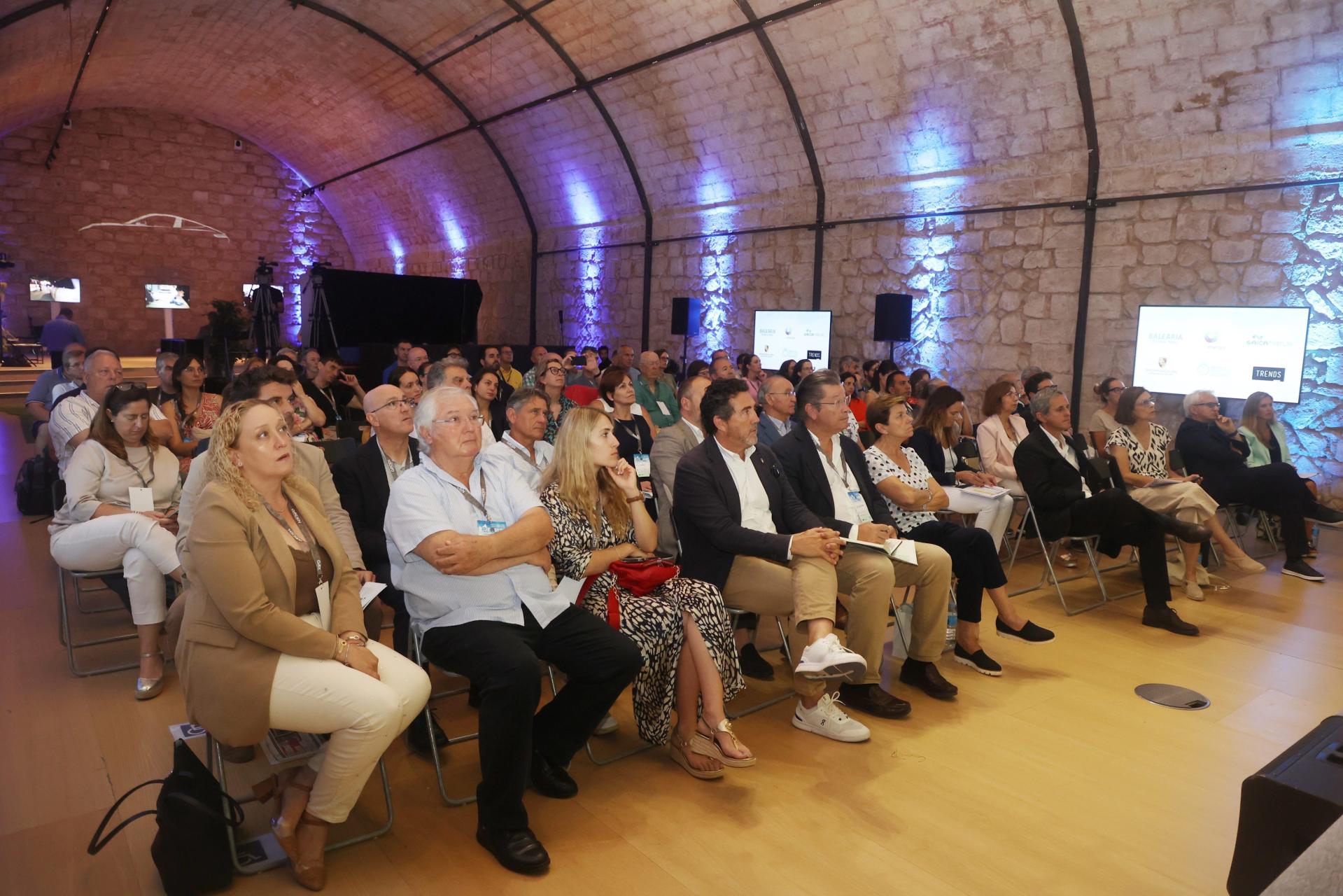 PALMA. ECOLOGIA. MALLORCA EXPERIENCE. La pervivencia del paisaje cultural de la Serra pasa por asegurar su rentabilidad. La segu