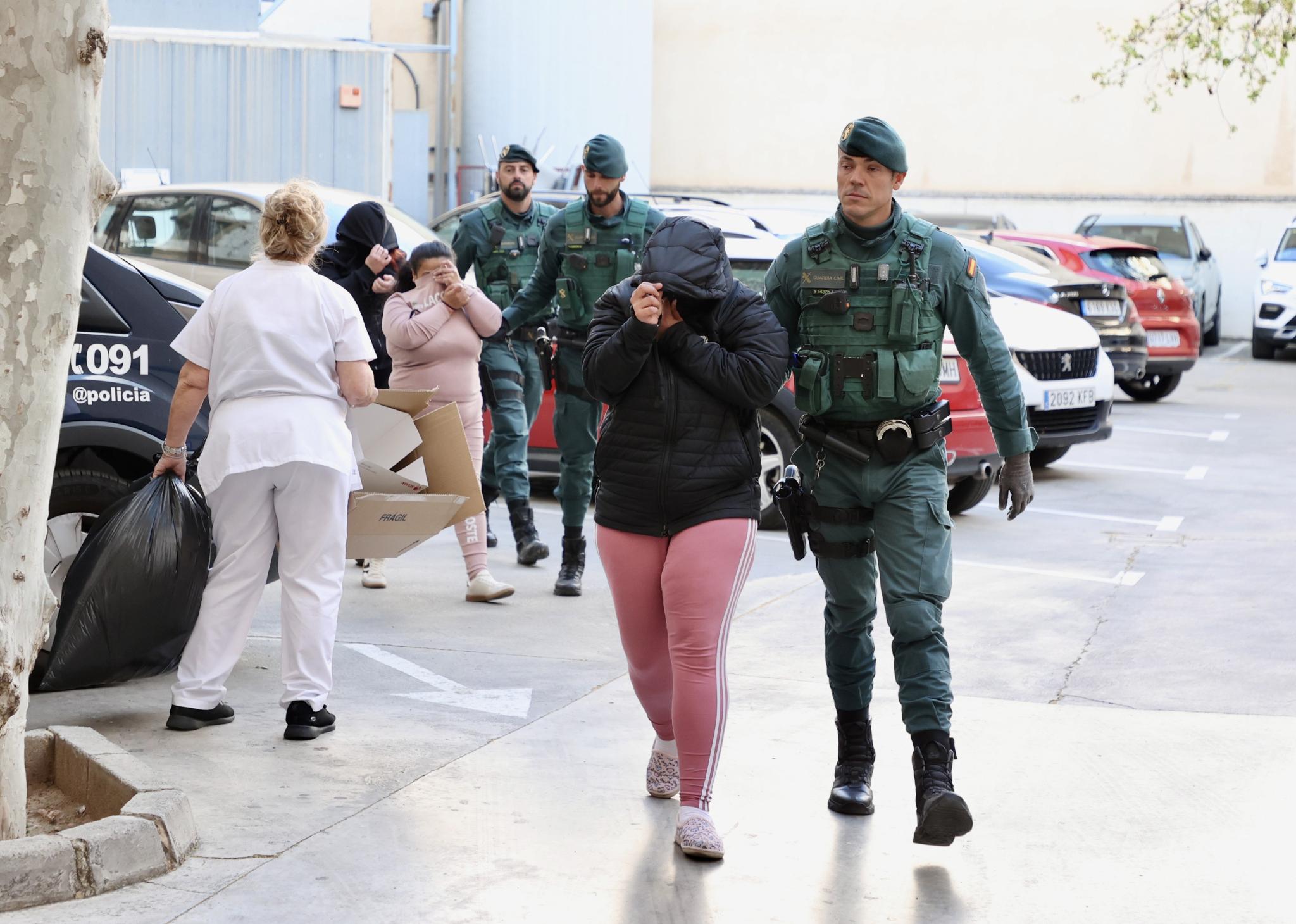 Golpe a una banda que cometió más de 20 hurtos en supermercados y perfumerías de Mallorca