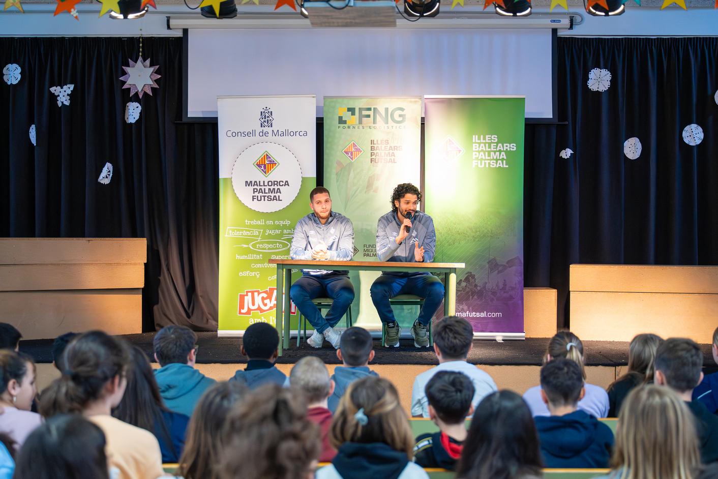 Charuto y Lucão, de vuelta al cole