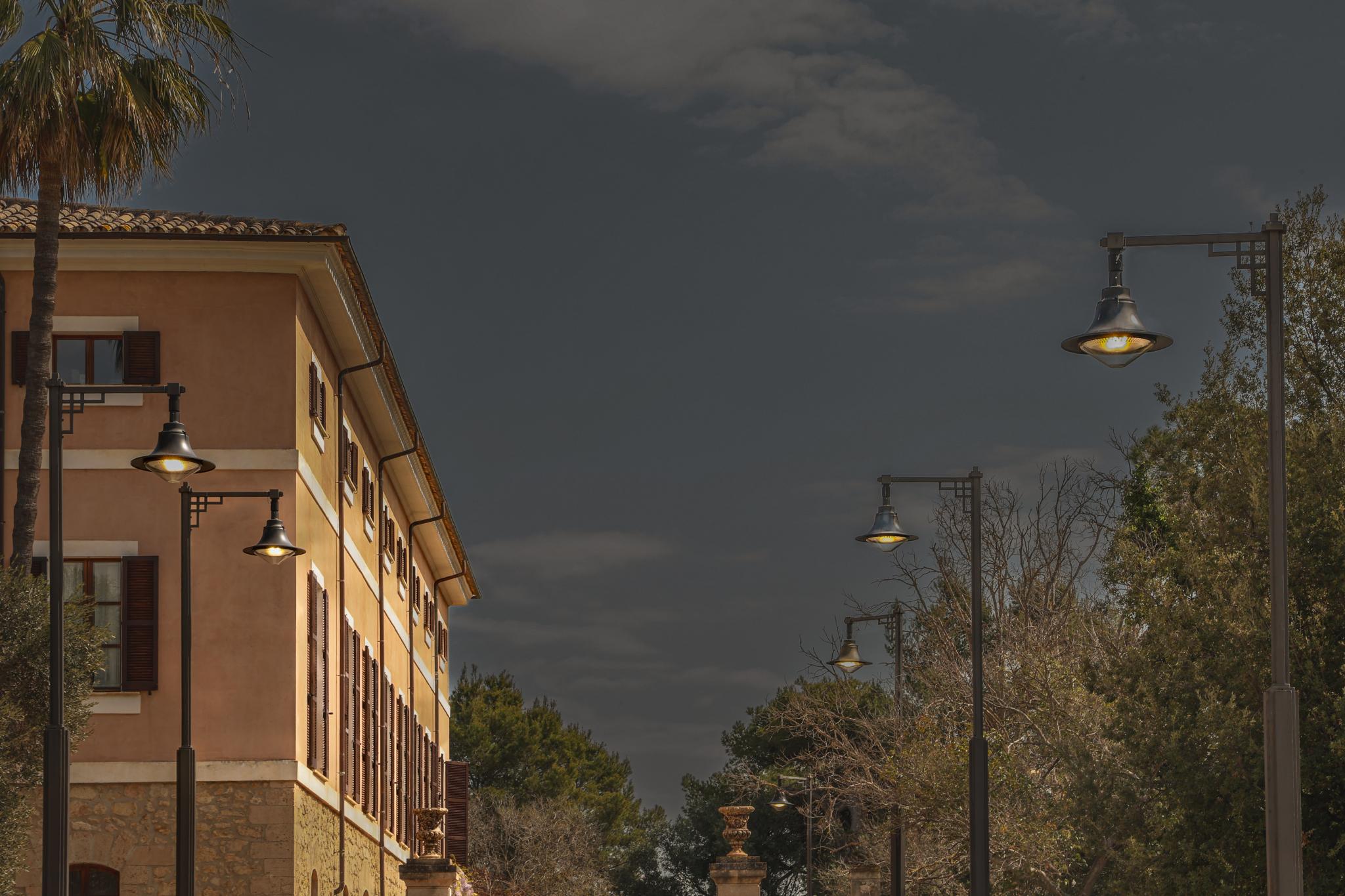 La UIB instala LED en 566 farolas y reduce su consumo en un 62 %