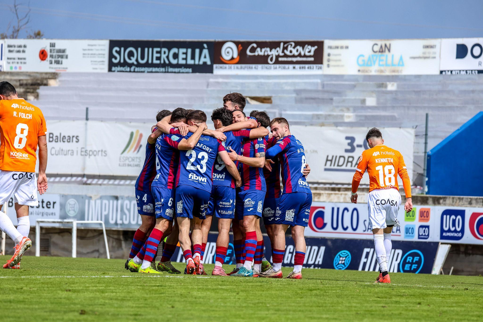 Un playoff entre ceja y ceja en el Poblense