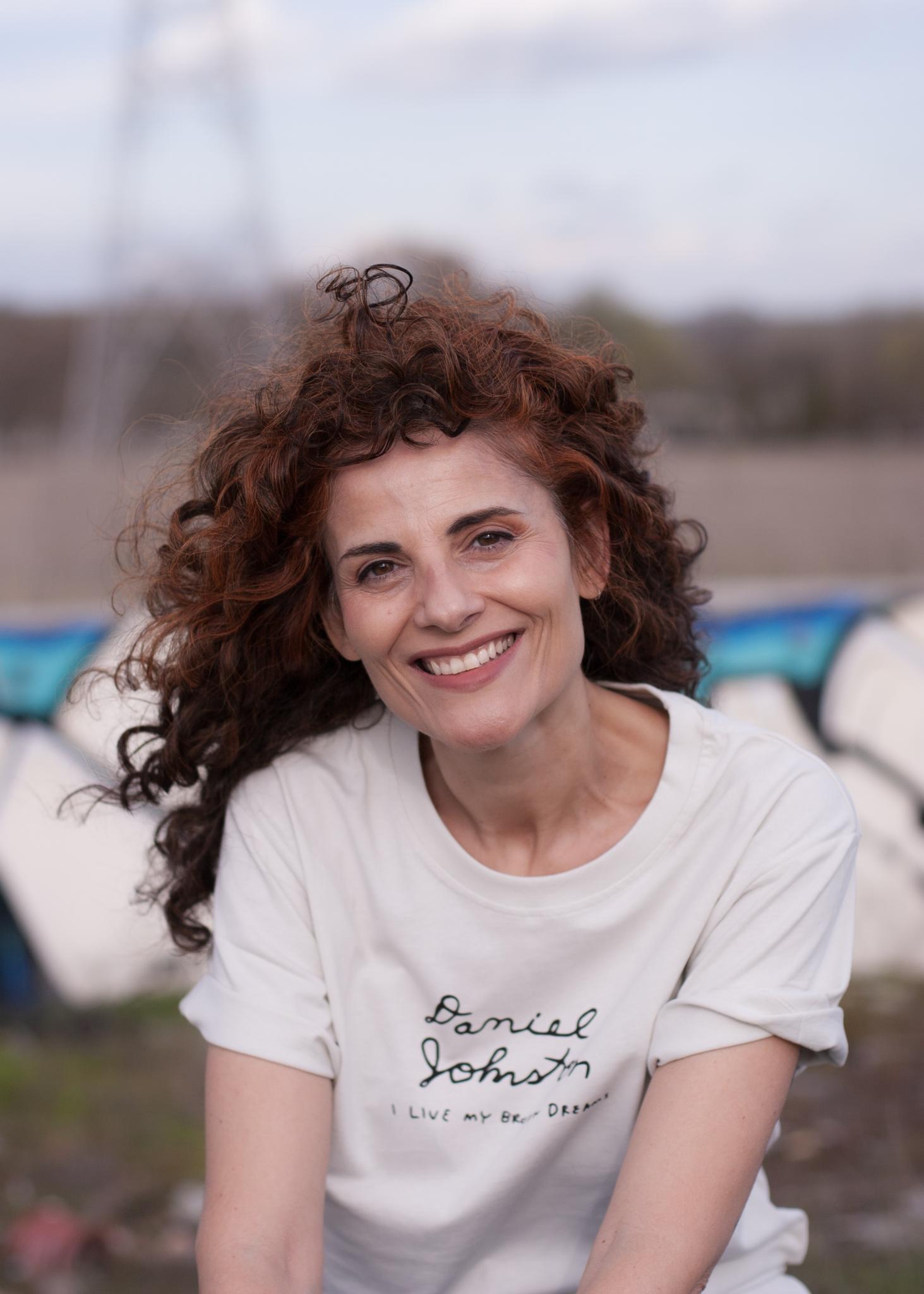 Los sueños marcados por la muerte tejen los cuentos de Rosario Villajos