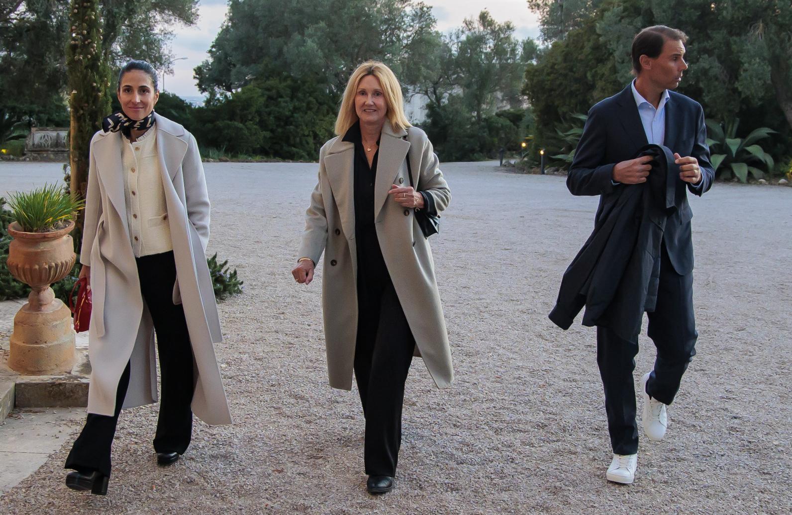 Mery Perelló reaparece en Mallorca con un bolso que ya no está a la venta en España: de una marca de lujo y valorado en más de 2.000 euros