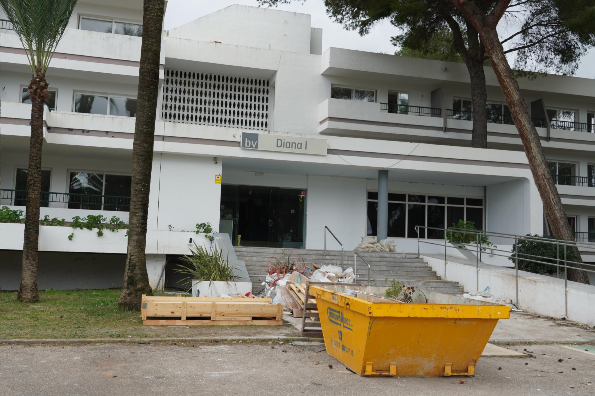 El mayor complejo turístico moderniza sus instalaciones