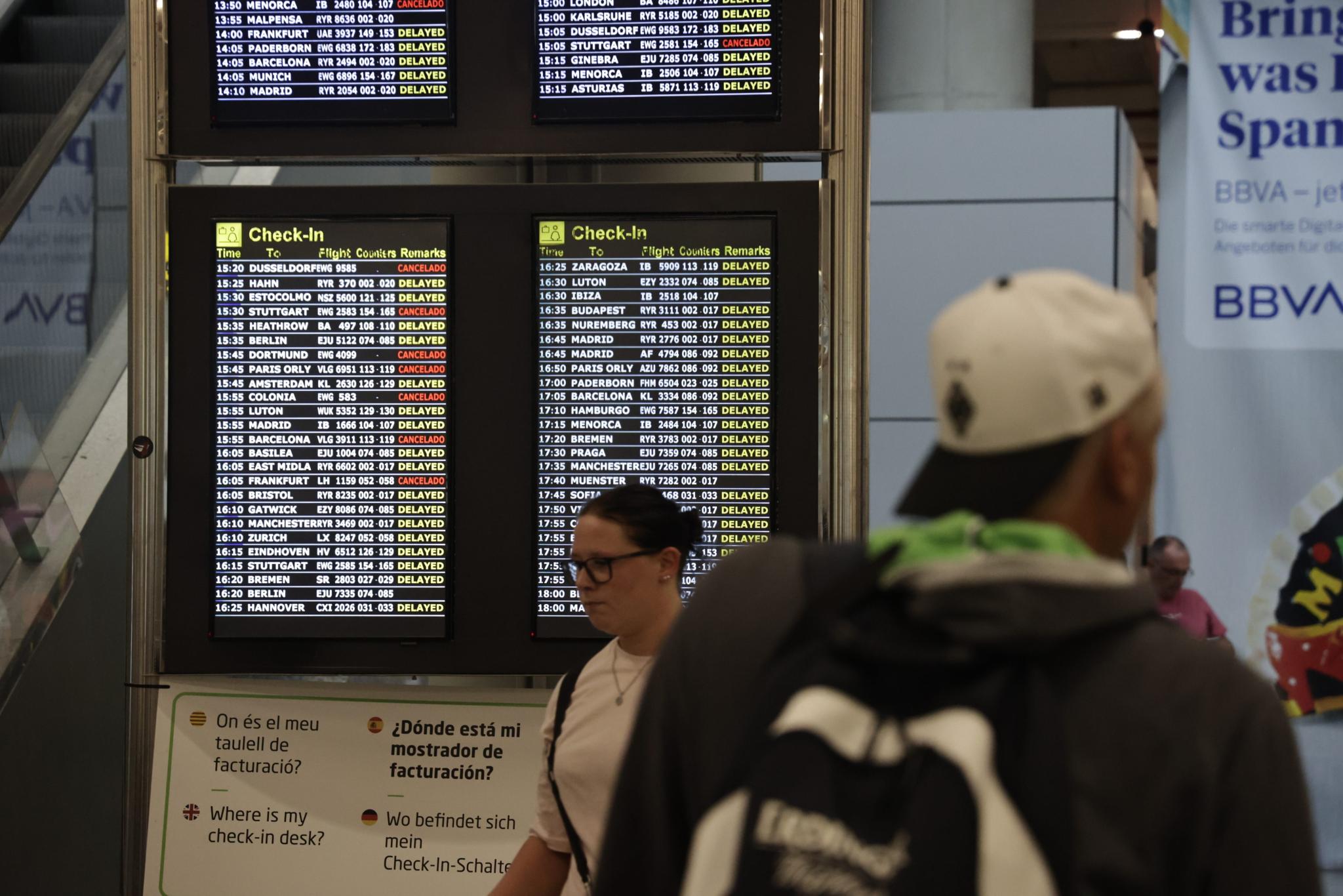 Huelgas en el ‘handling’ amenazan la operativa en los aeropuertos de Baleares en plena Semana Santa