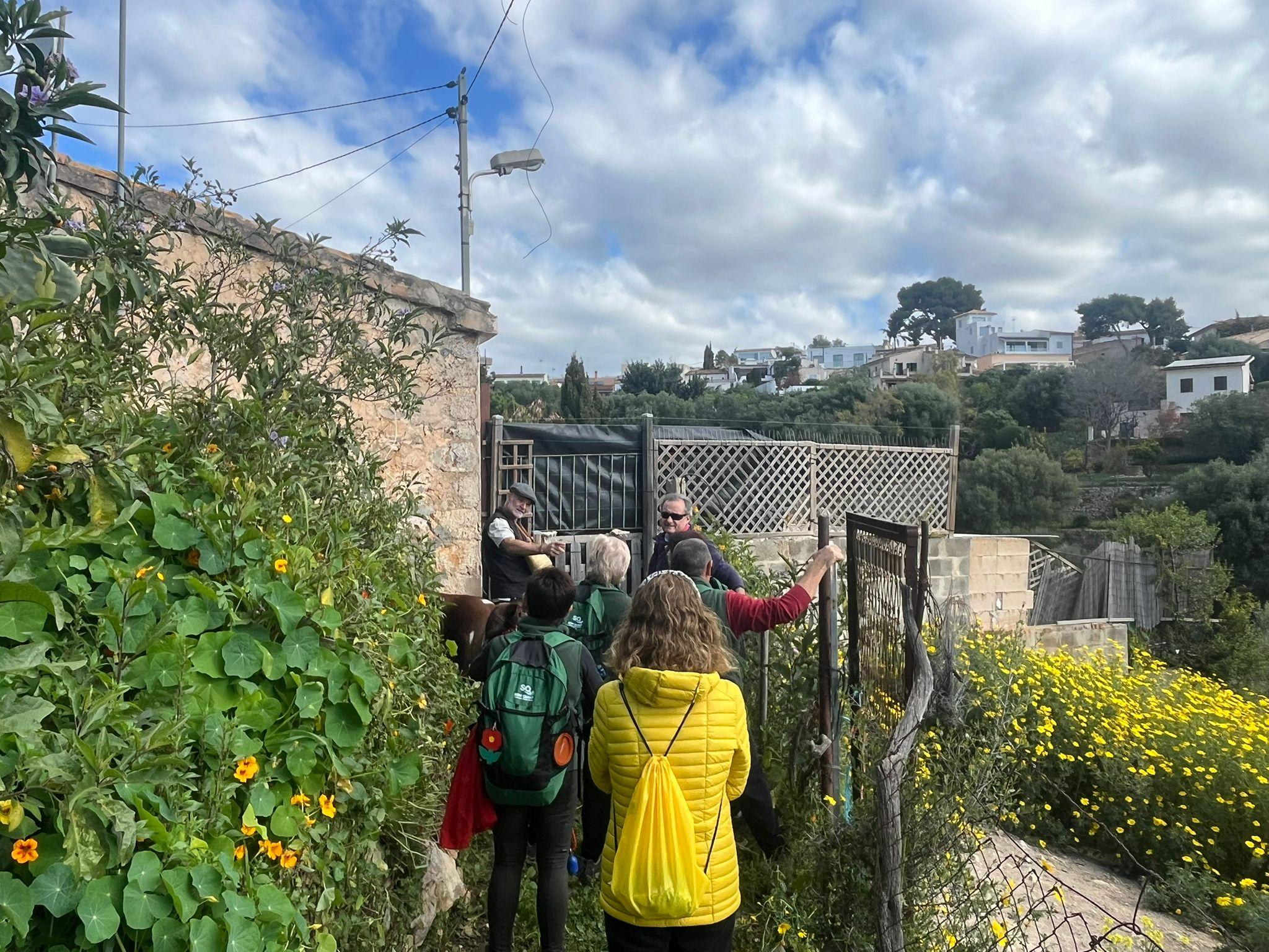 Vecinos de Gènova denuncian el cierre de un camino histórico