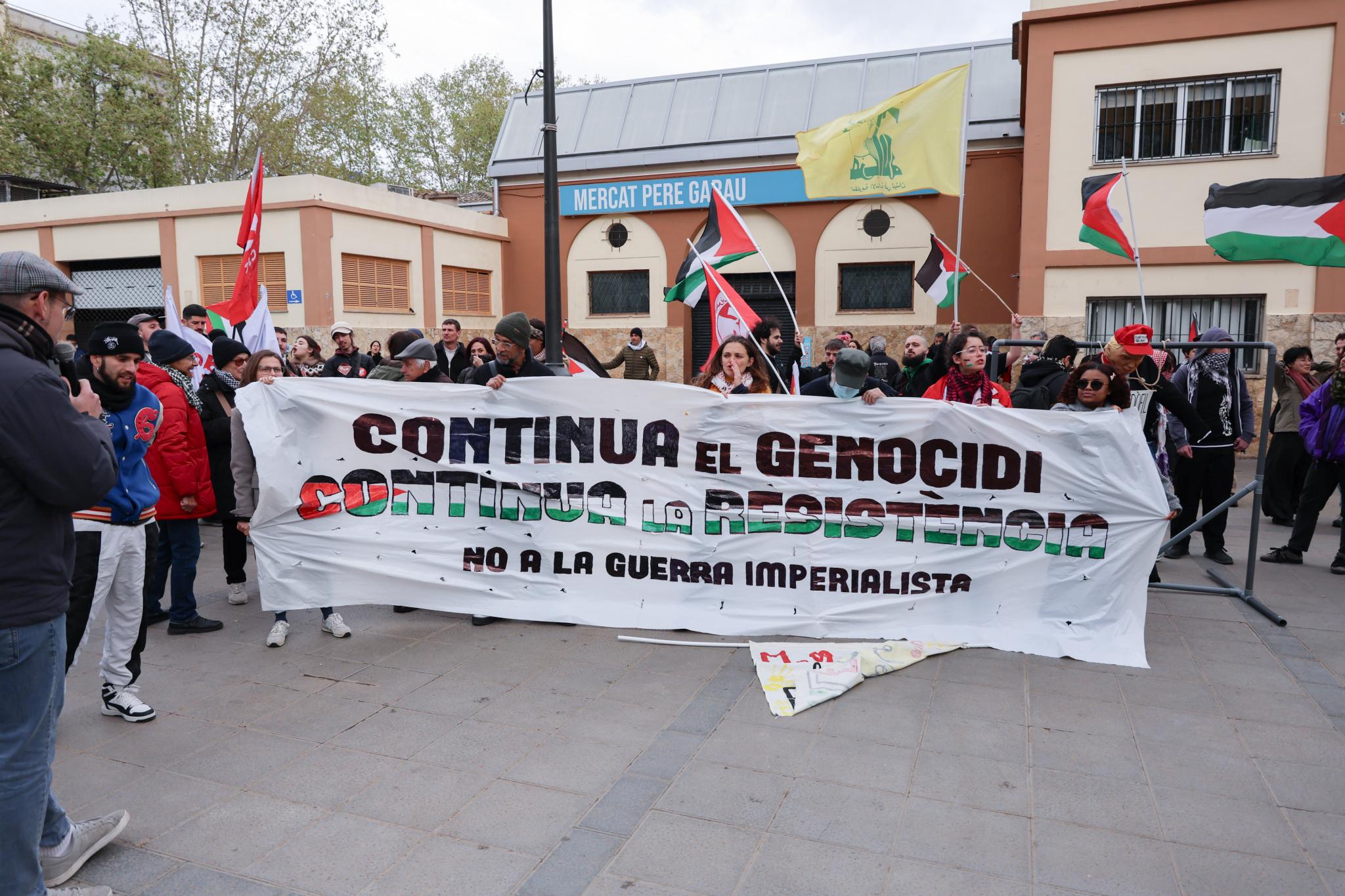 Más de 200 personas se manifiestan en Palma para recordar la situación crítica de Palestina