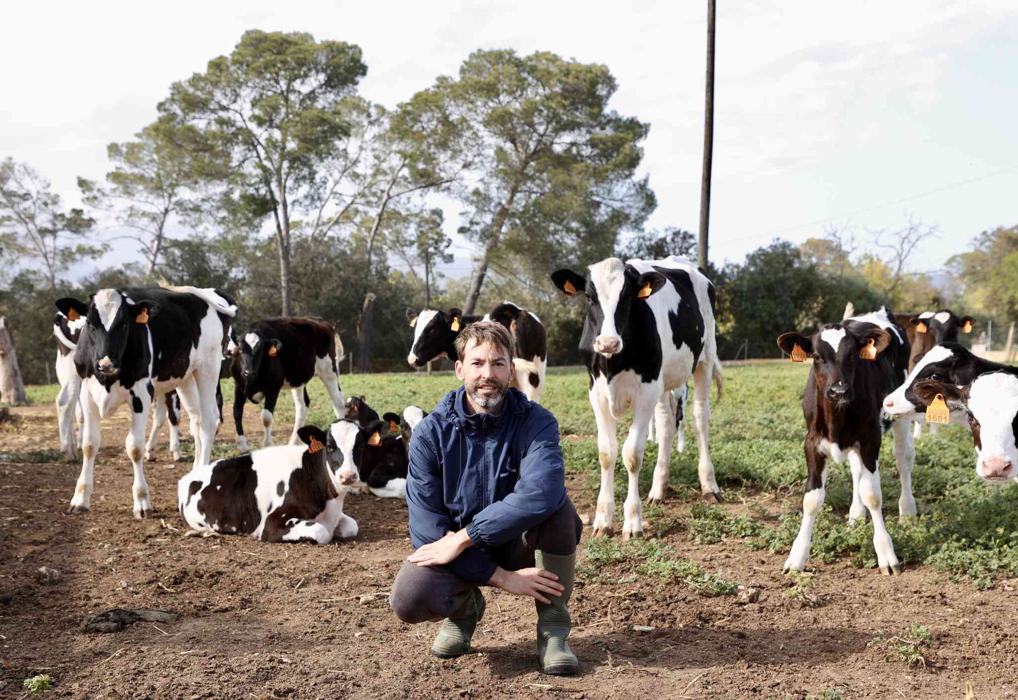 «Vender la leche en la Península no es viable, es una solución temporal»