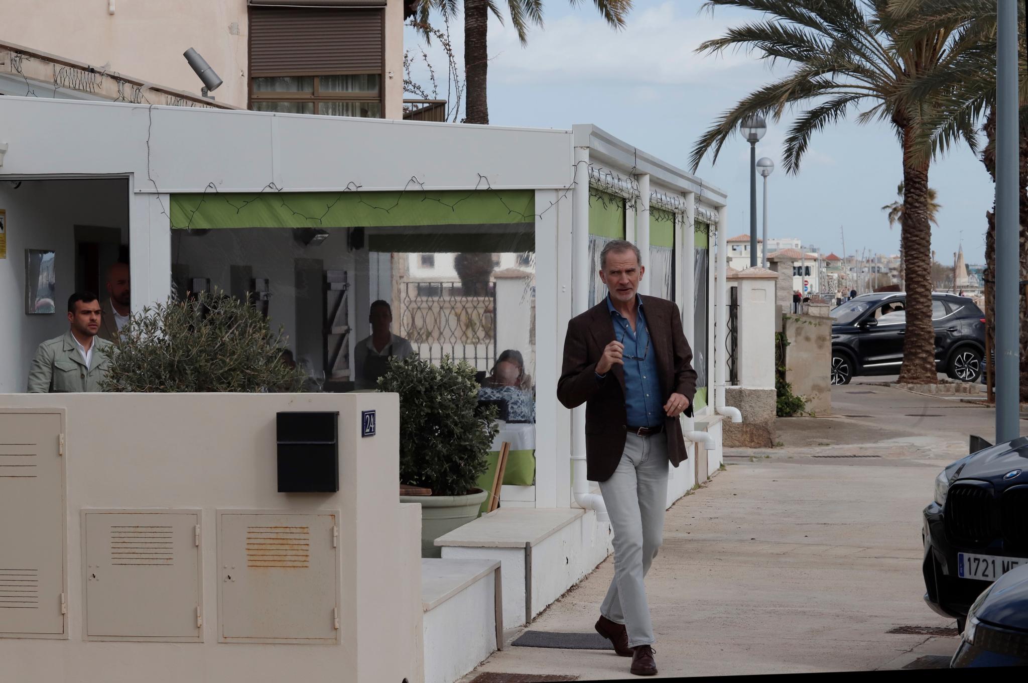 Sorpresa real en el Portitxol: Felipe VI reaparece en Mallorca con una comida entre amigos