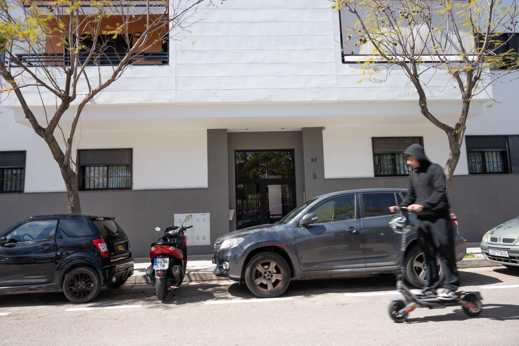 Destrozan 30 coches en un parking comunitario de Palma para robar: «Era una imagen dantesca»