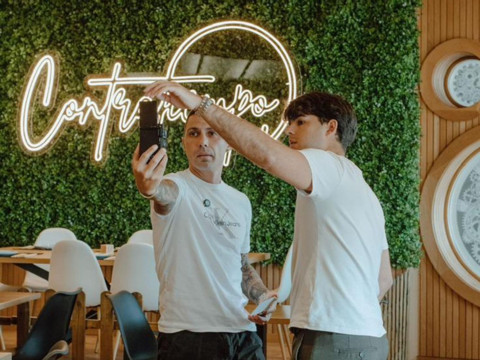 El origen de TribuX: de un conocido restaurante de Palma al fenómeno del enmascarado viral