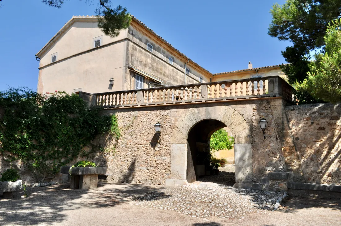 Son Fiol, la 'possessió' más desconocida de Consell, sale a la venta con licencia para abrir un hotel de lujo